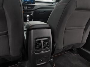 Ford Kuga ST-Line 1.5T EcoBoost 110kW (150CV) 36