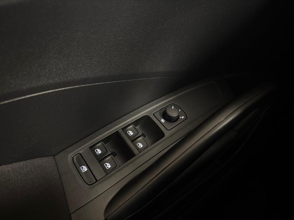 Skoda Fabia 1.0 TSI 85KW (115CV) Design 12