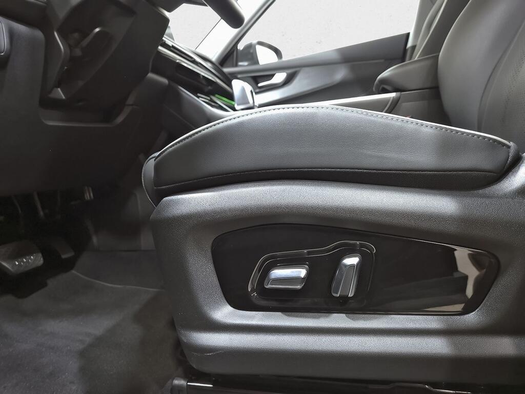 Ebro S400 1.5 DHE HEV Excellence CVT 14