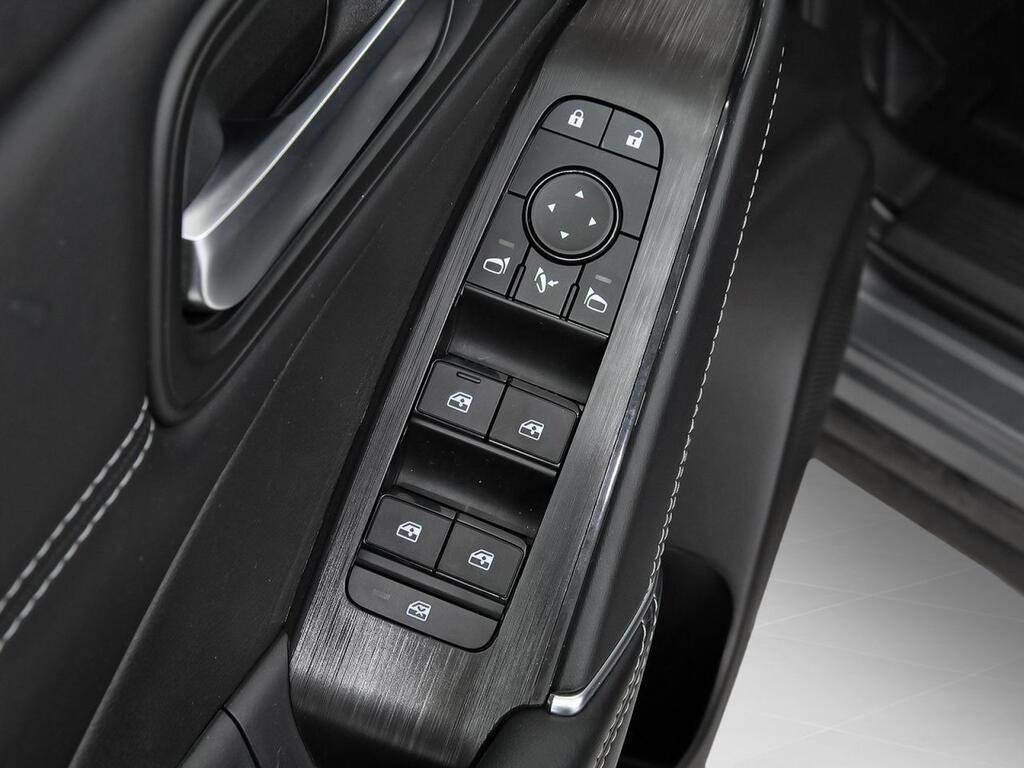 Nissan Qashqai DIG-T 103kW N-Connecta 12