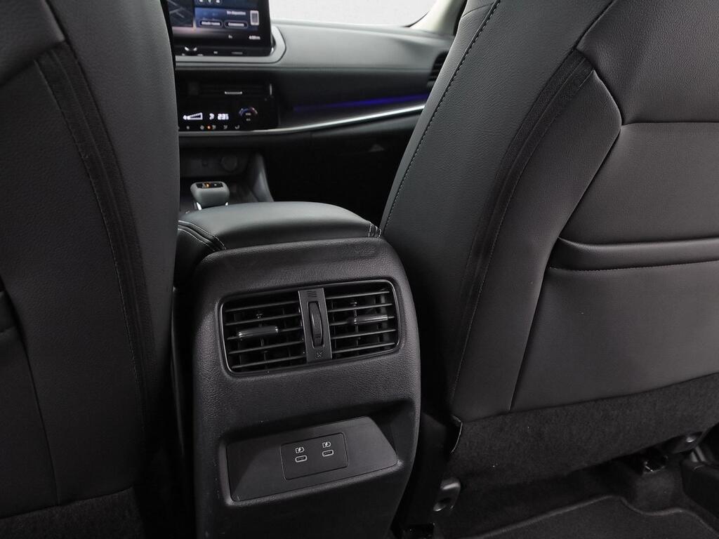 Nissan Qashqai DIG-T 116kW CVT N-Connecta 34