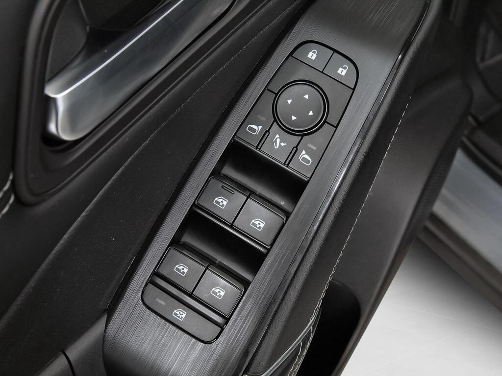 Nissan Qashqai DIG-T 116kW Xtronic N-Connecta 12