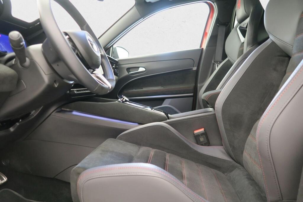 Alfa Romeo Junior Elettrica Veloce 207kW (280CV) 16