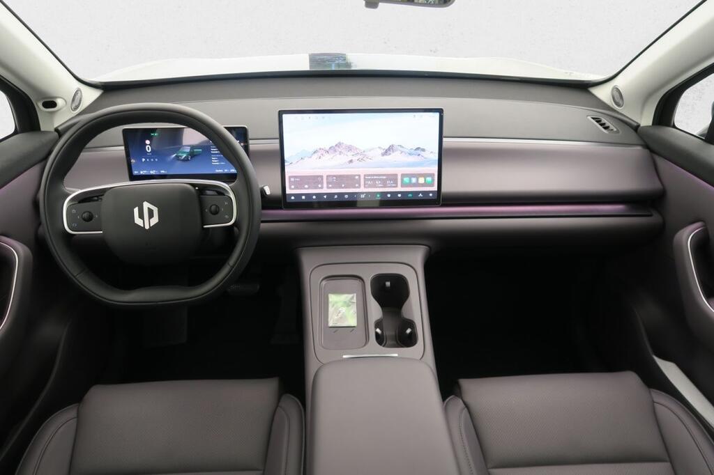 Leapmotor C10 C10 BEV 69.9kWh Design Auto 15