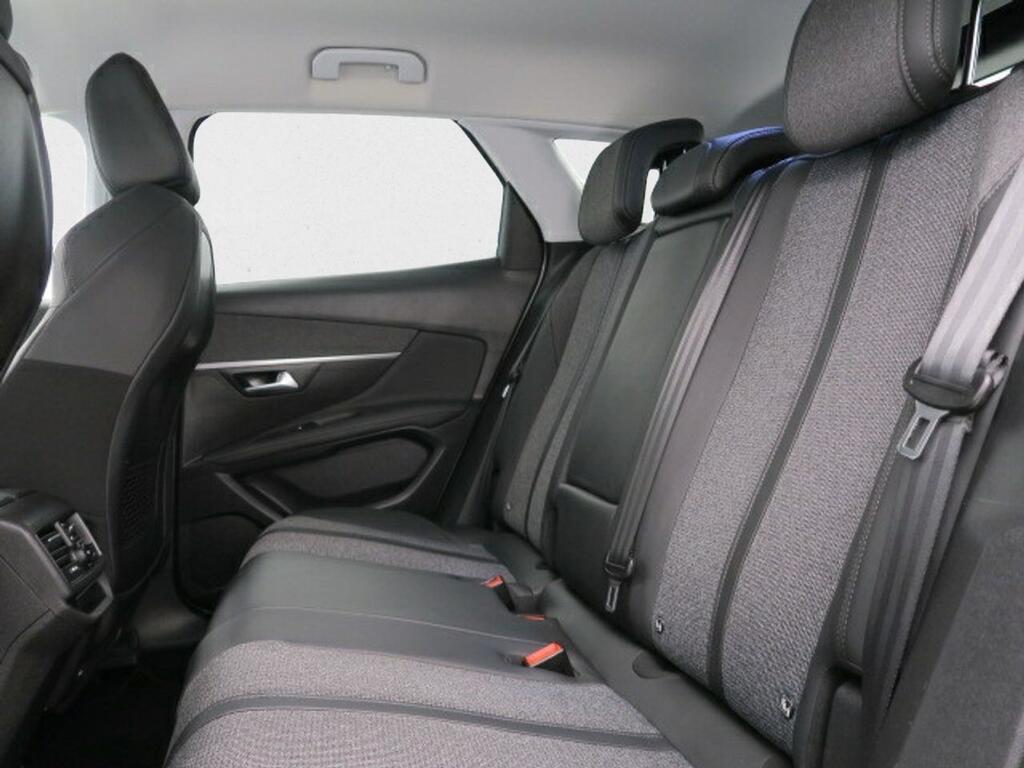 Peugeot 3008 1.2 PURETECH 96KW (130CV) ALLURE EAT8 18