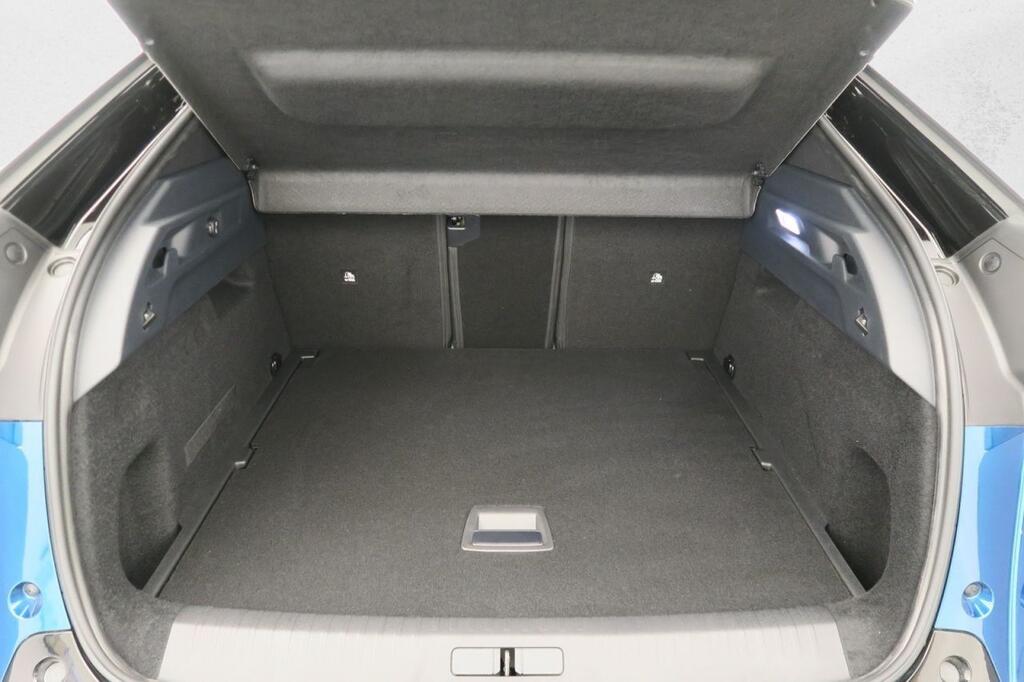 Peugeot 3008 GT Eléctrico 157kW 17