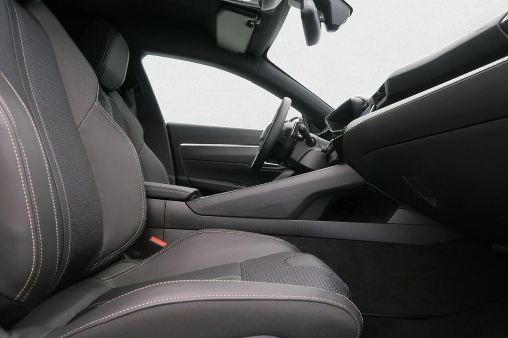 Peugeot 508 Hybrid 5P Allure HYBRID 225 e-EAT8 17