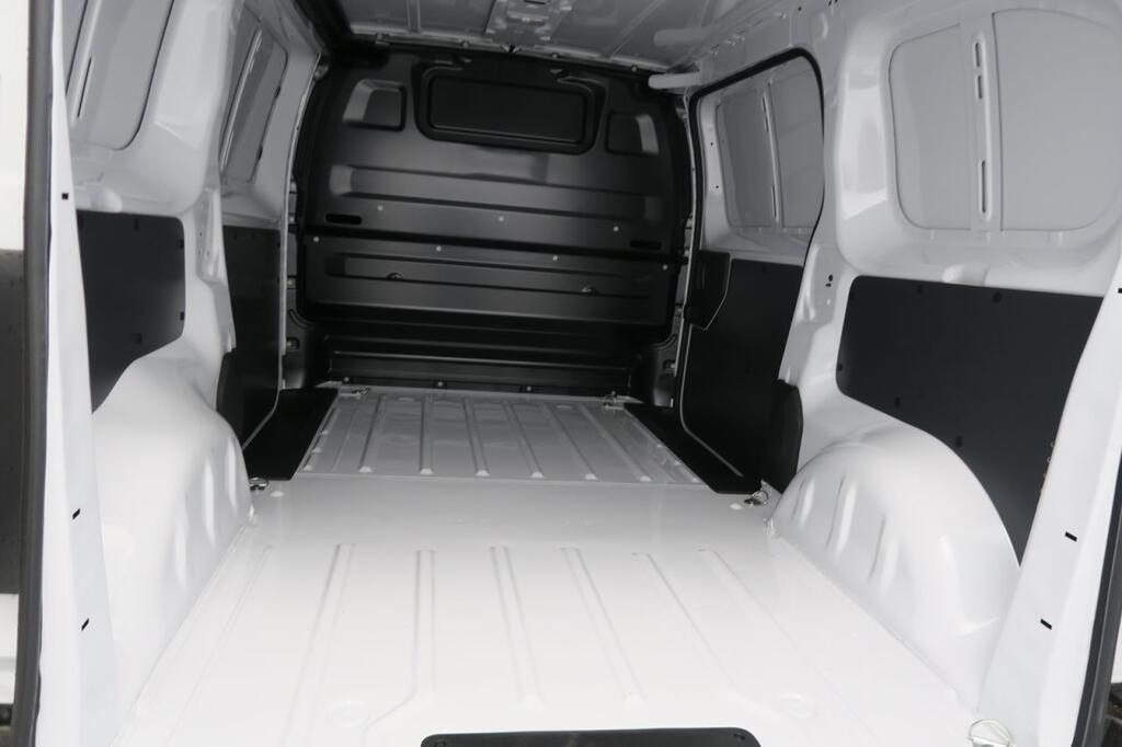 Peugeot Expert E-EXPERT FURGON STANDARD BEV (100KW) 136CV 18