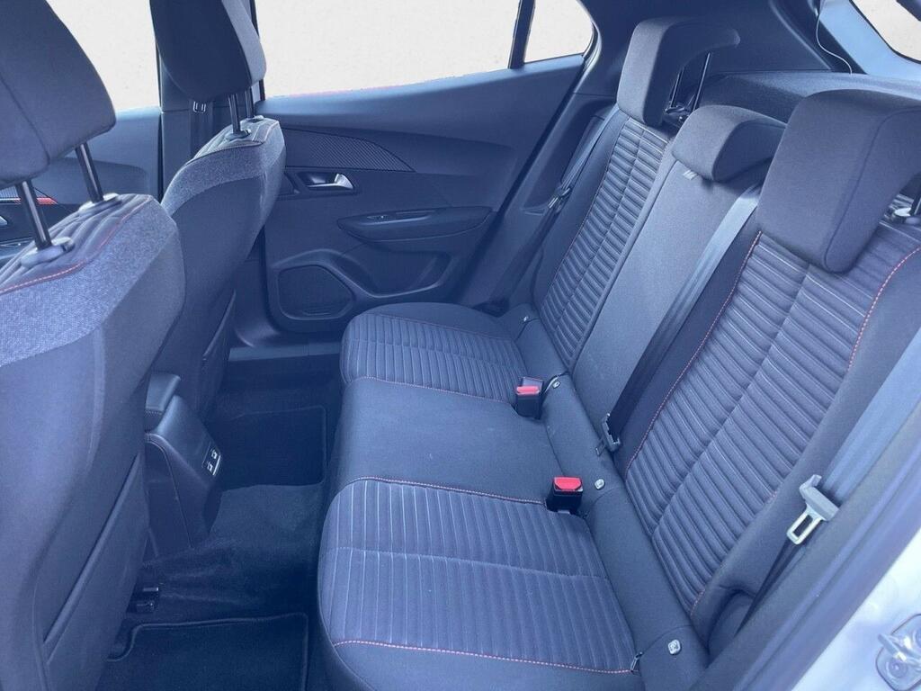 Peugeot 2008 Eléctrico Active Pack 136 (100kW) 13