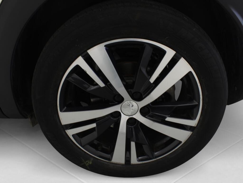 Peugeot 3008 1.2 PURETECH 96KW (130CV) ALLURE S&S 22