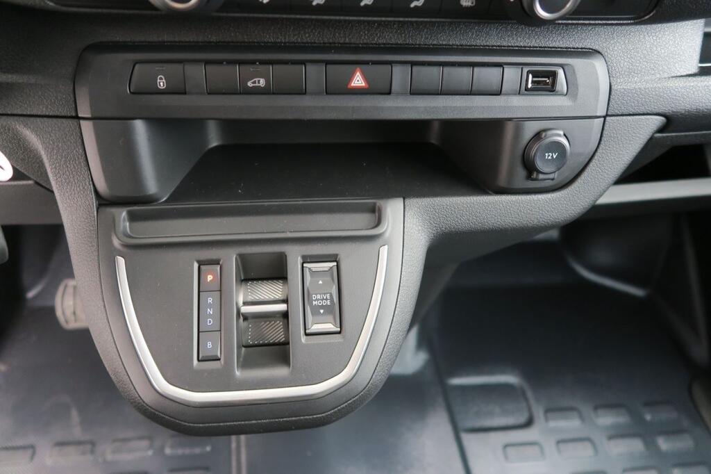 Peugeot Expert E-EXPERT FG BEV STANDARD (100KW) 136CV 10