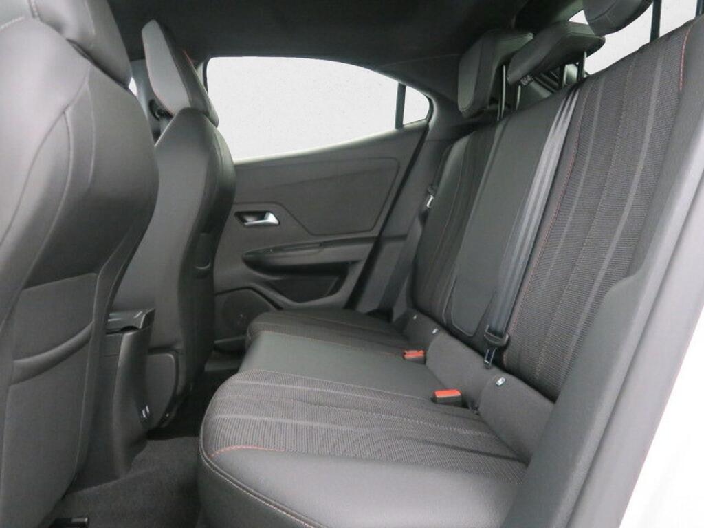 Opel Mokka BEV 50kWh 100kW (136CV) GS-e 17