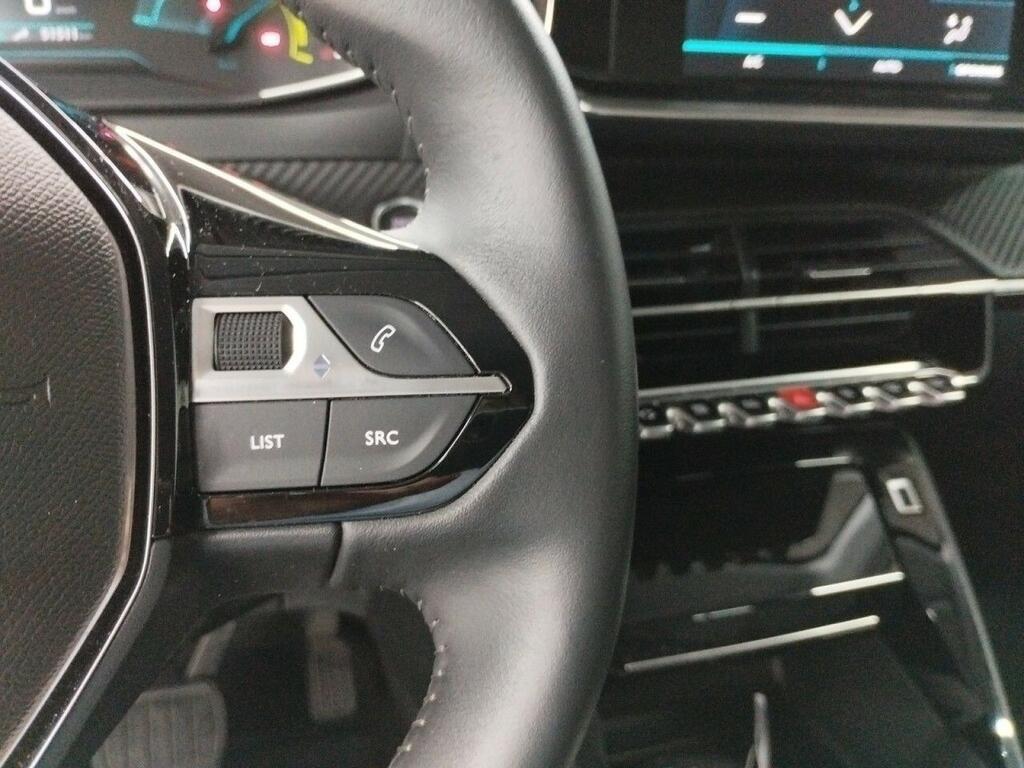 Peugeot 208 Eléctrico Allure 9