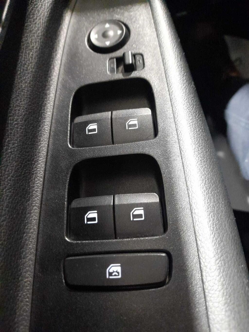 Hyundai Bayon 1.2 MPI Essence 18