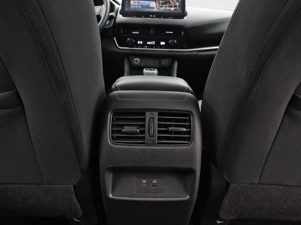 Nissan Qashqai DIG-T 116kW Xtronic N-Connecta 34