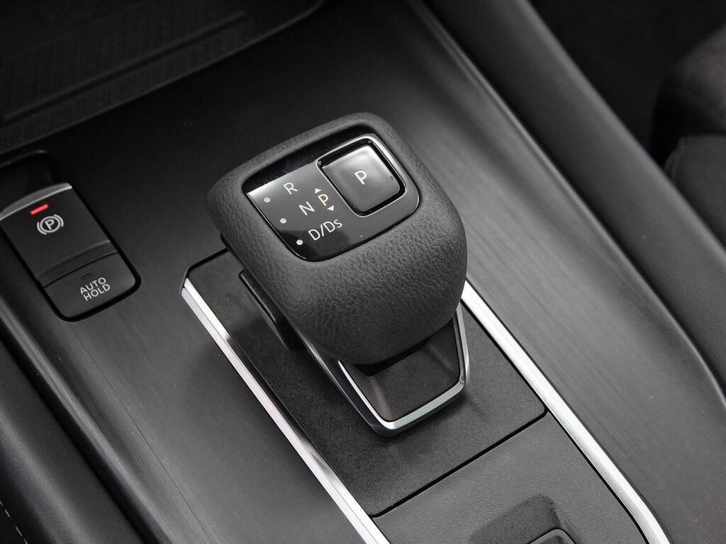 Nissan Qashqai DIG-T 116kW Xtronic N-Connecta 32