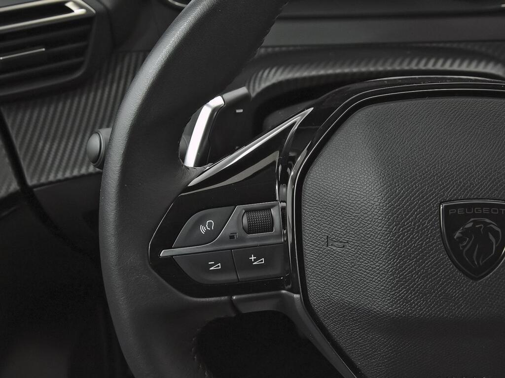 Peugeot 208 Allure HYBRID 100 eDCS6 18