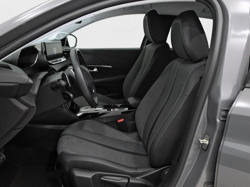 Peugeot 208 Allure HYBRID 100 eDCS6 8