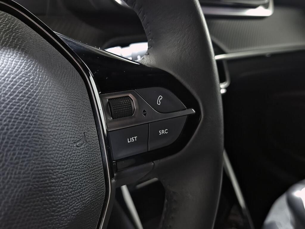 Peugeot 2008 Allure Puretech 100 S&S 6 Vel. MAN 18