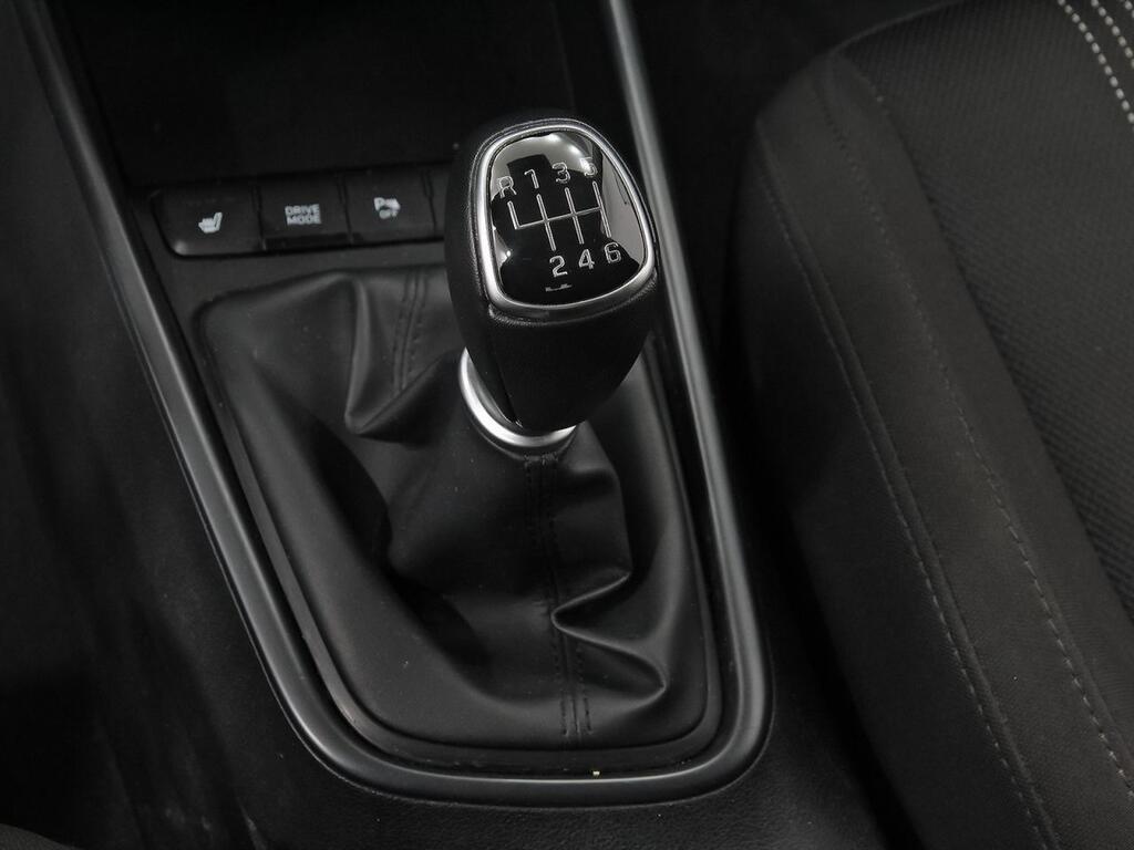 Hyundai i20 1.0 TGDI 74kW (100CV) Klass 28