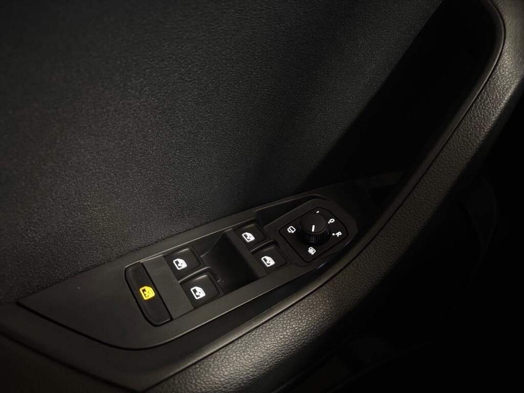 Skoda Karoq 1.5 TSI 110kW (150CV) DSG ACT Ambition 14