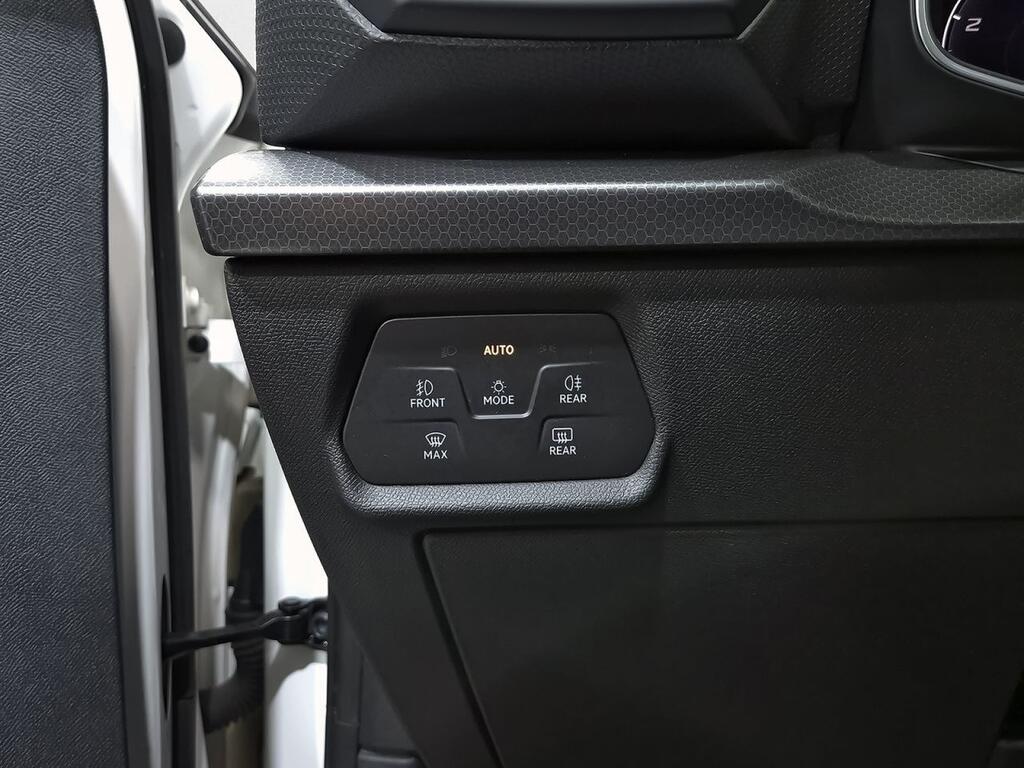 Seat Leon 2.0 TDI 110kW DSG-7 Style Go 12