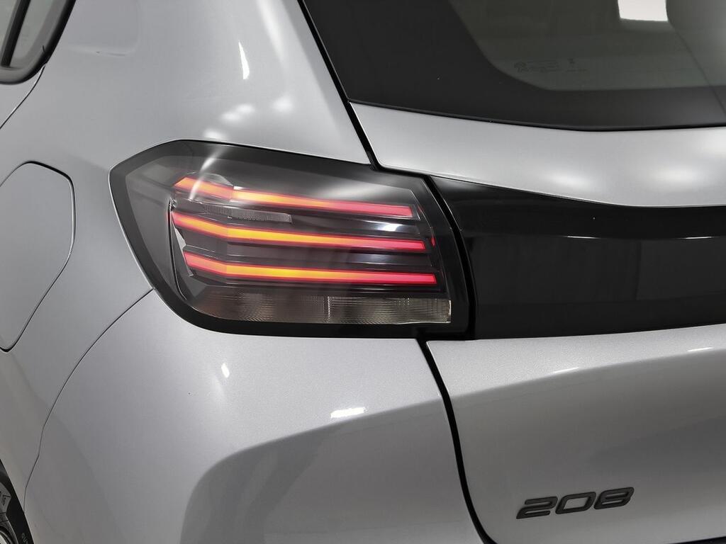 Peugeot 208 Active Puretech 100 34