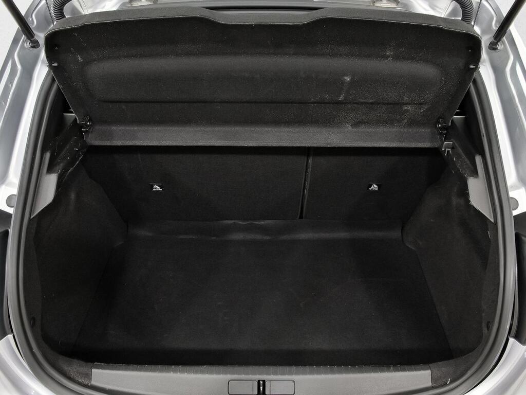 Peugeot 208 Active Puretech 100 10