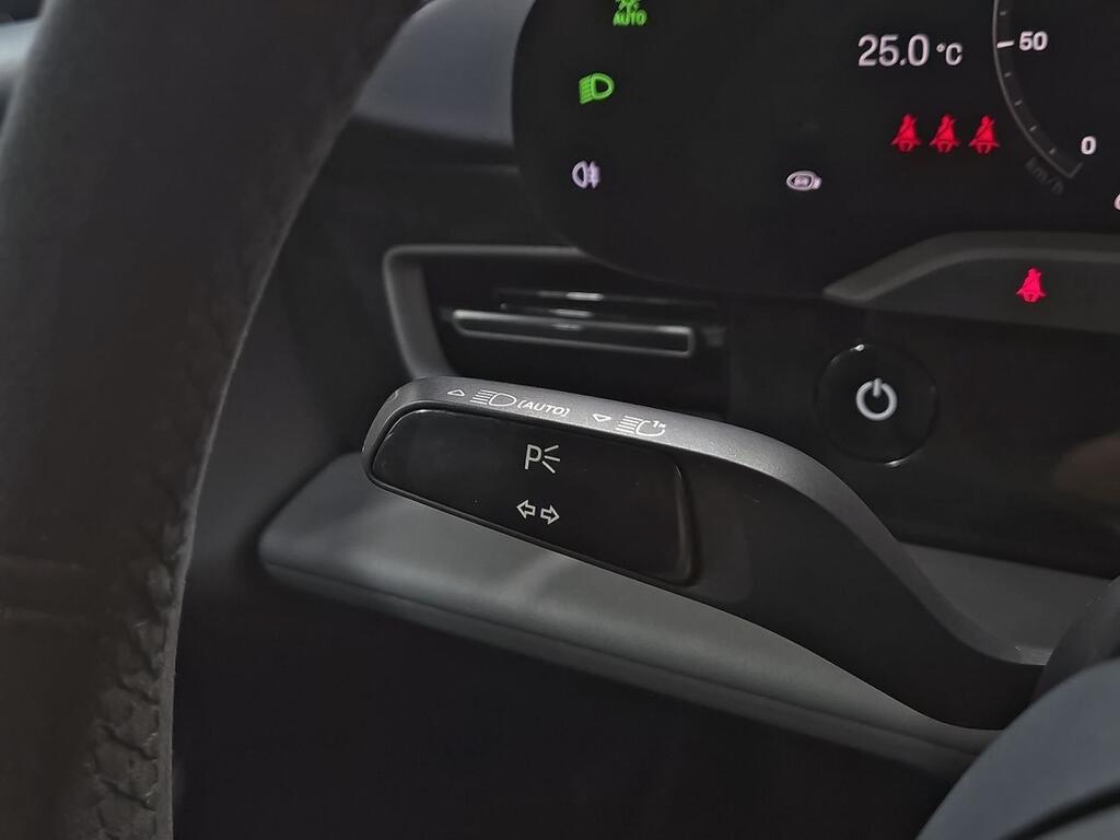 Porsche Taycan 4S Cross Turismo 16