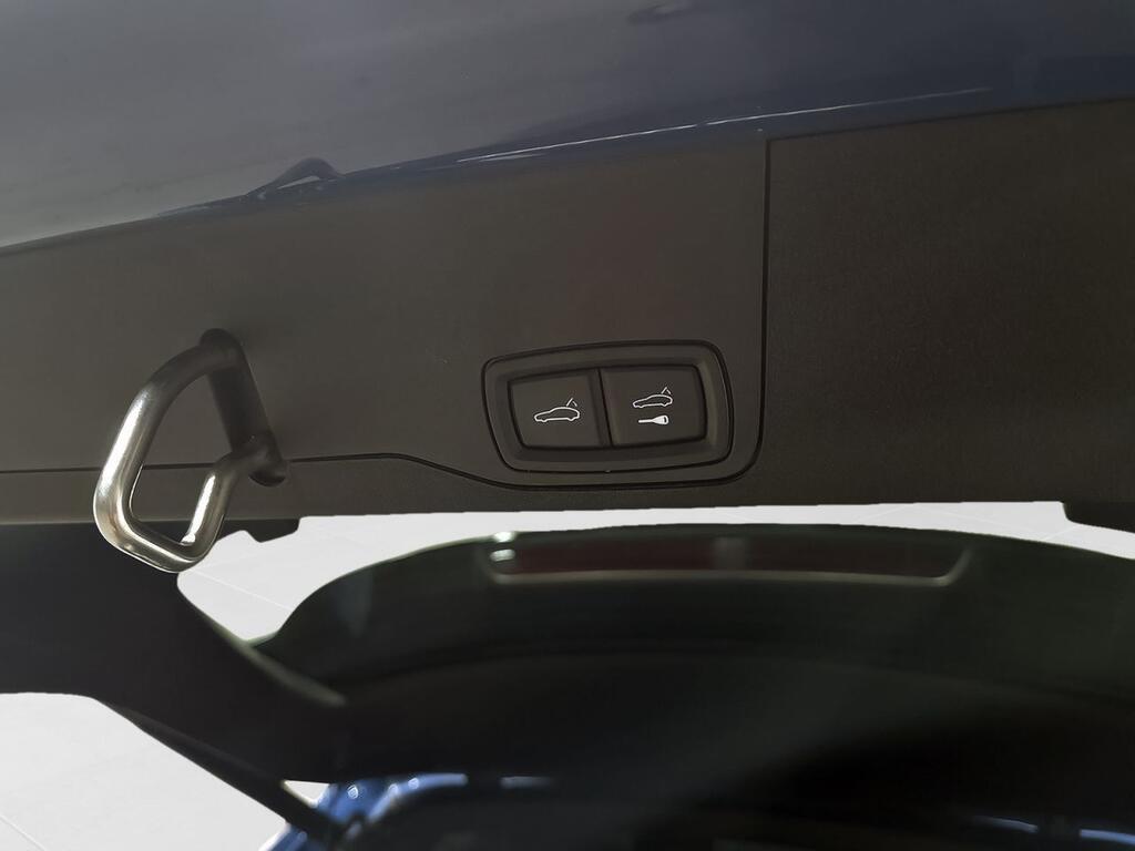 Porsche Taycan 4S Cross Turismo 37