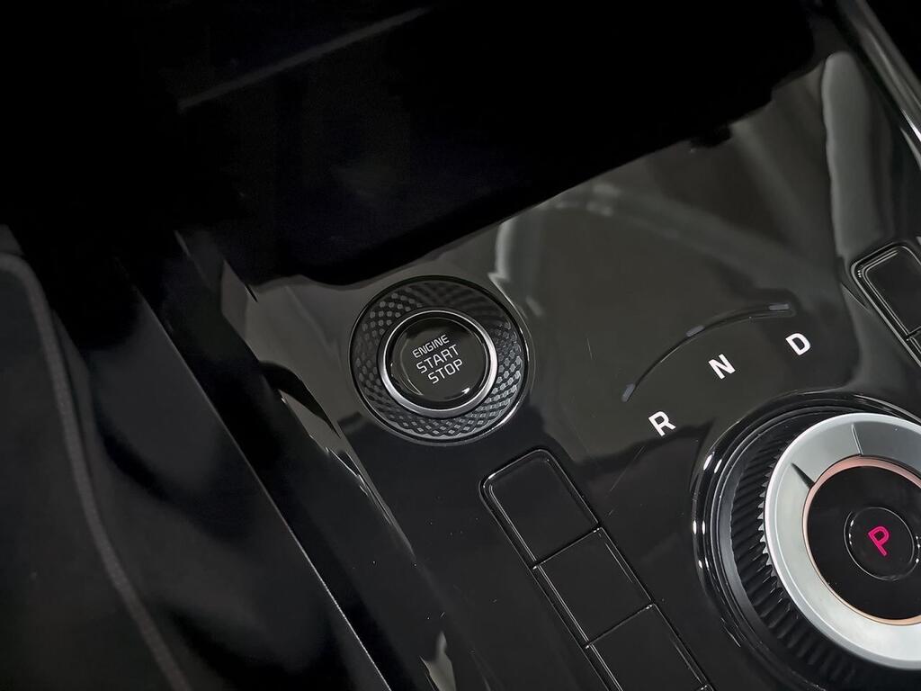 Kia Niro 1.6 GDi HEV 95kW (129CV) Drive 30