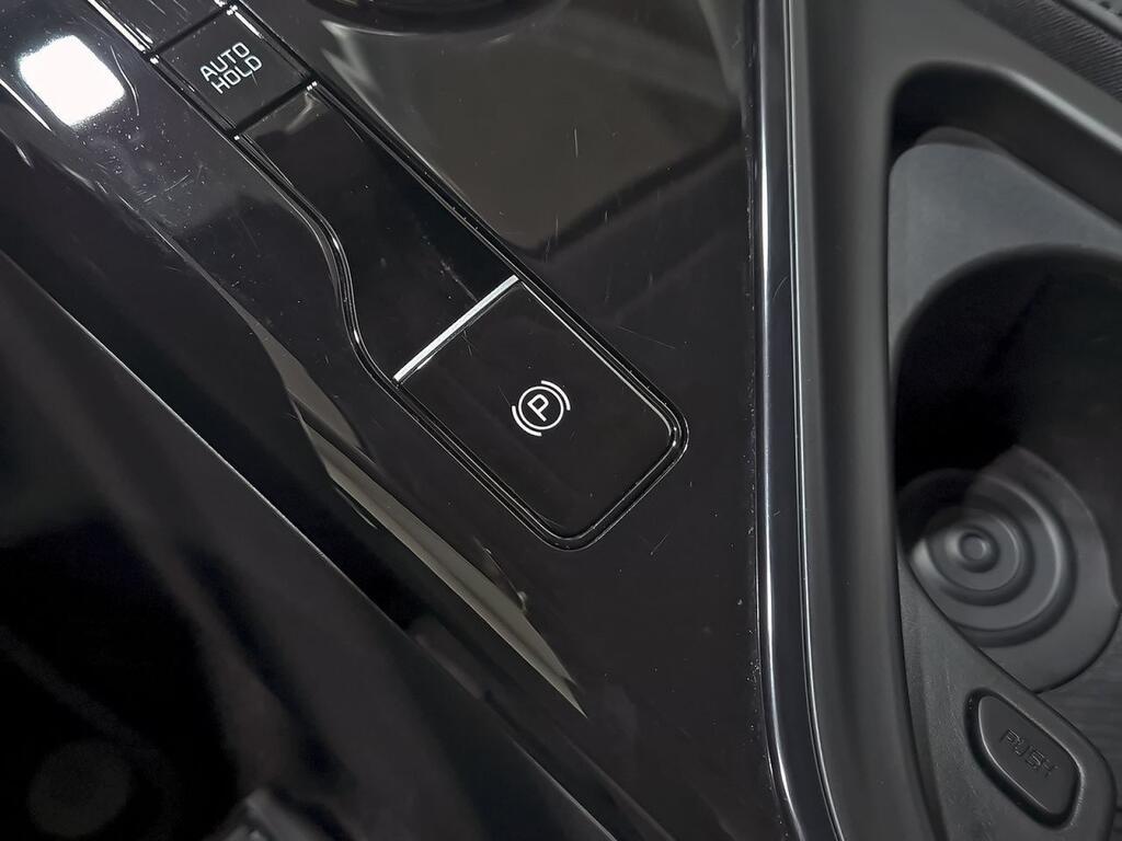 Kia Niro 1.6 GDi HEV 95kW (129CV) Drive 32