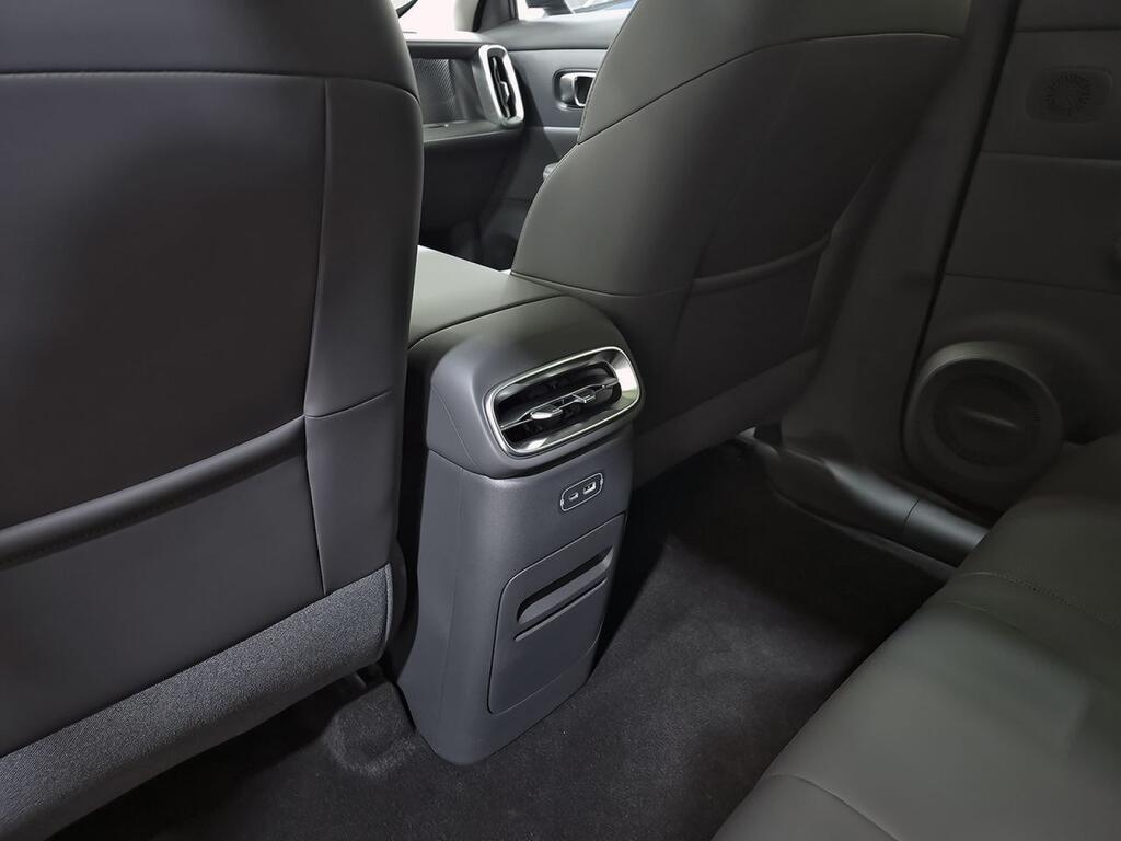 Leapmotor B10 B10 BEV 67.1kWh DesignProMax Auto 32