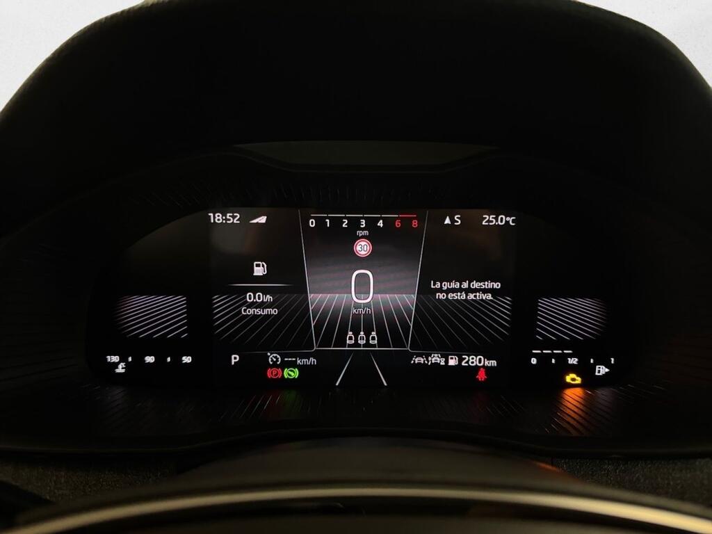 Skoda Kamiq 1.0 TSI 85kW (115CV) DSG SELECTION 11