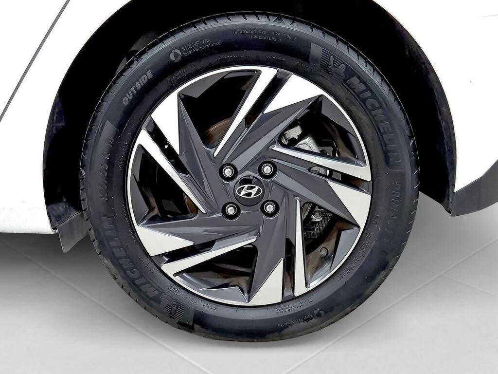 Hyundai i20 1.0 TGDI 74kW (100CV) 48V Klass 10