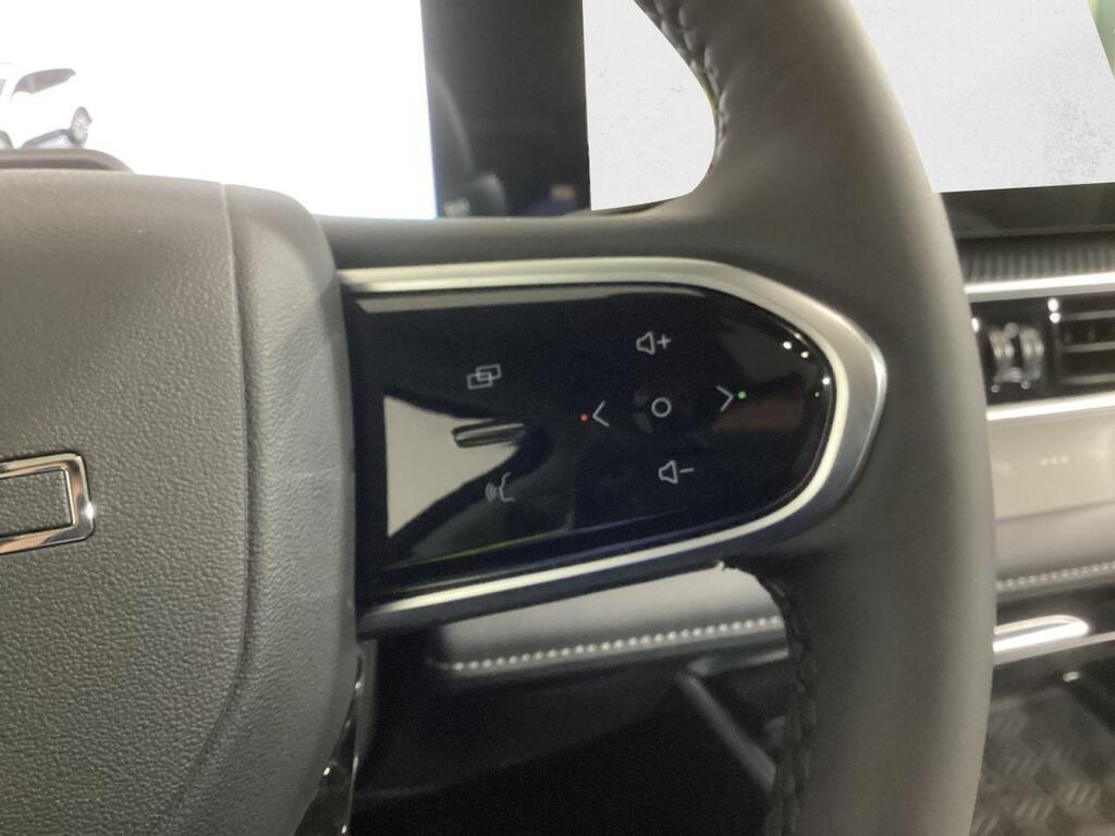 Ebro S700 1.5 TGDI PHEV Luxury E-CVT 17