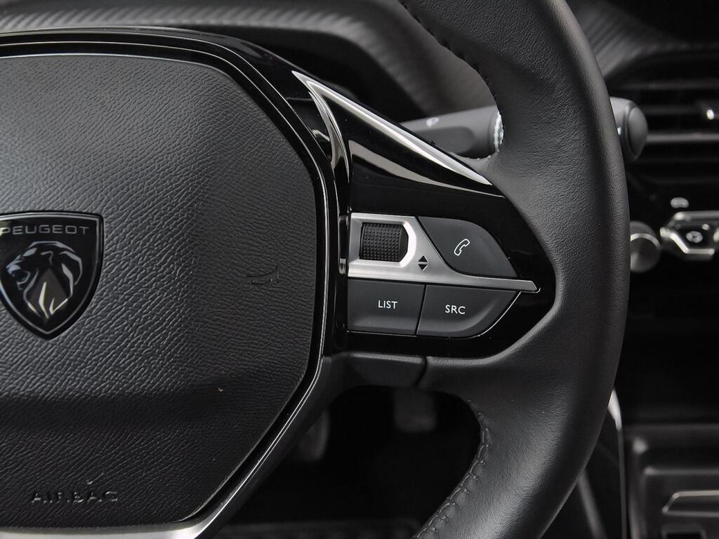 Peugeot 208 Allure Puretech 100 19