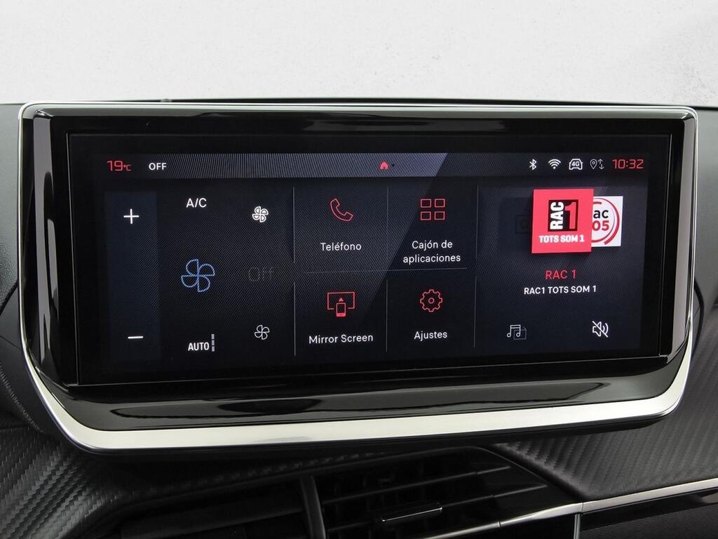 Peugeot 208 Allure Puretech 100 22