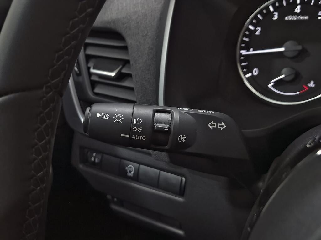 Nissan Qashqai DIG-T 103kW (140CV) mHEV 4x2 Acenta 14