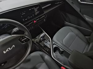 Kia Niro 1.6 GDi HEV 104kW (141CV) Concept 39