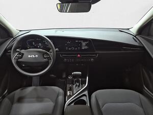 Kia Niro 1.6 GDi HEV 104kW (141CV) Concept 6