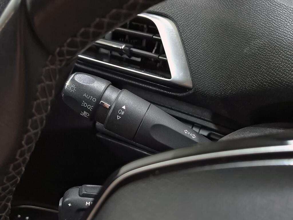 Peugeot 5008 1.5 BlueHDi 96kW (130CV) S&S Allure 11