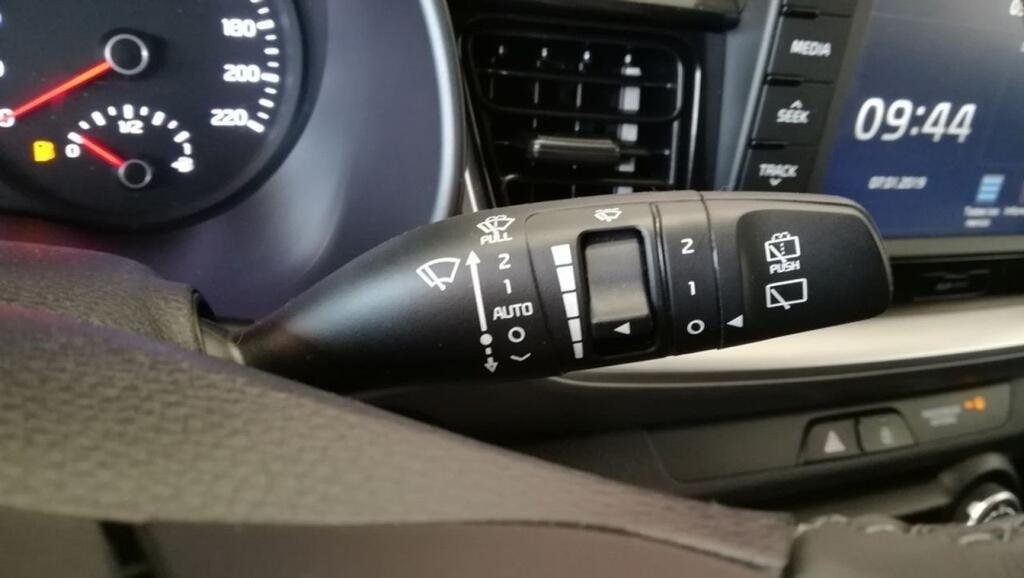 Kia Stonic 1.0 T-GDi 74kW (100CV) Drive 18