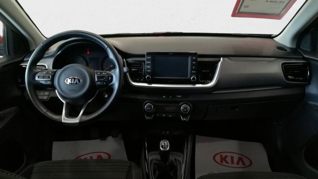 Kia Stonic 1.0 T-GDi 74kW (100CV) Drive 12