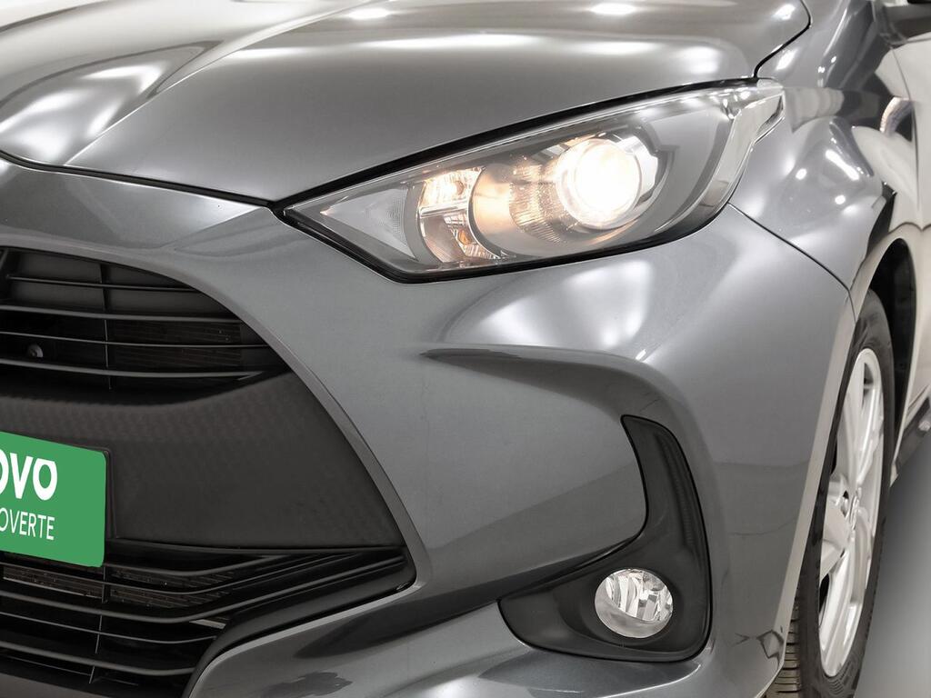 Toyota Yaris 1.5 120H Active Plus 29