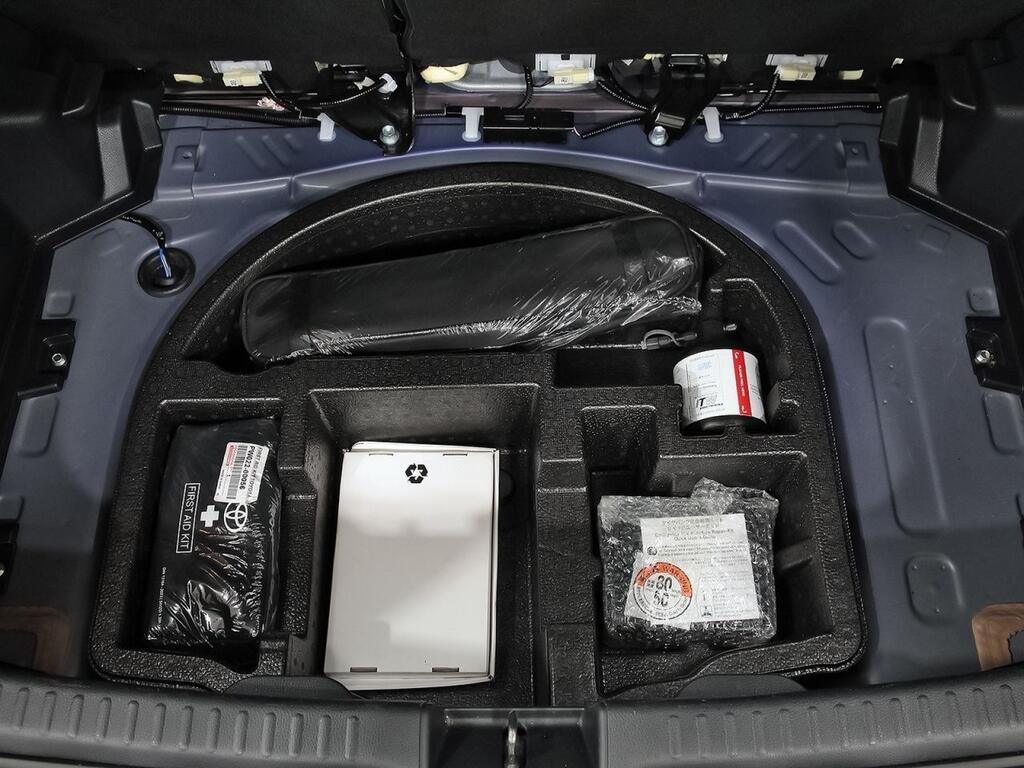 Toyota Yaris 1.5 120H Active Plus 31