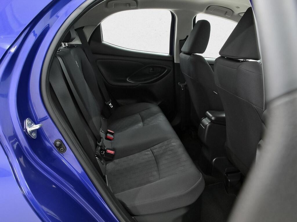 Toyota Yaris 1.5 120H Active Plus 6