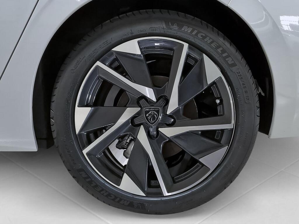 Peugeot 308 5P Allure PureTech 130 S&S MAN 11