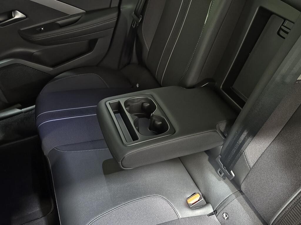 Opel Astra 1.2T XHT 96kW (130CV) GS 33