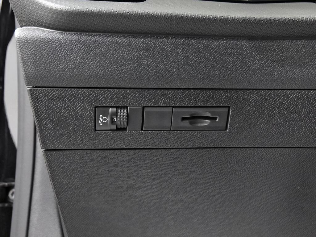 Opel Astra 1.2T XHT 96kW (130CV) Elegance 10